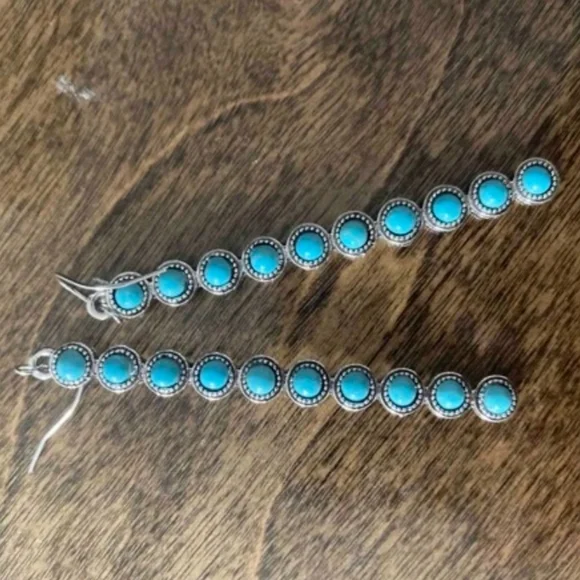 Turquoise Silvertone Long Drop Southwestern Boho Dangle Earrings - Picture 4 of 7